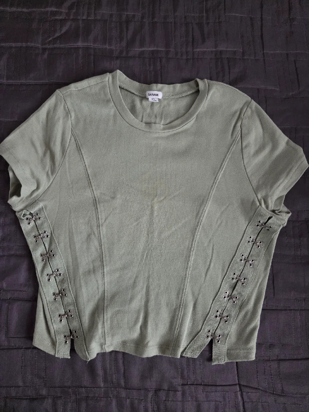 FREE Garage crop top, size L (fits like a M) thumbnail
