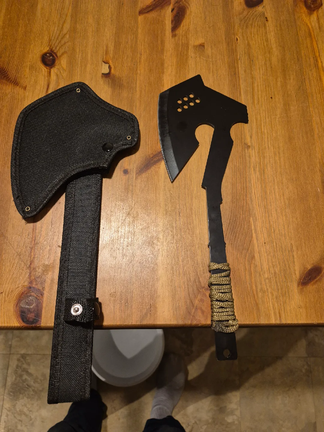 Tactical Tomahawk Axe with Sheath thumbnail