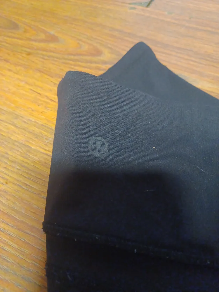 Lululemon Black Leggings image indicator(2)