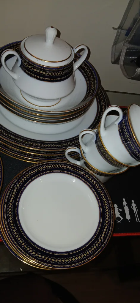 Elegant Dinnerware Set - White, Blue & Gold (small/large family) image indicator(4)