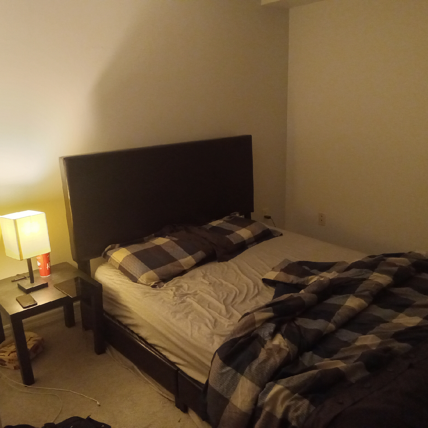 Free: Complete Queen-Size Bedroom furniture - photo 2