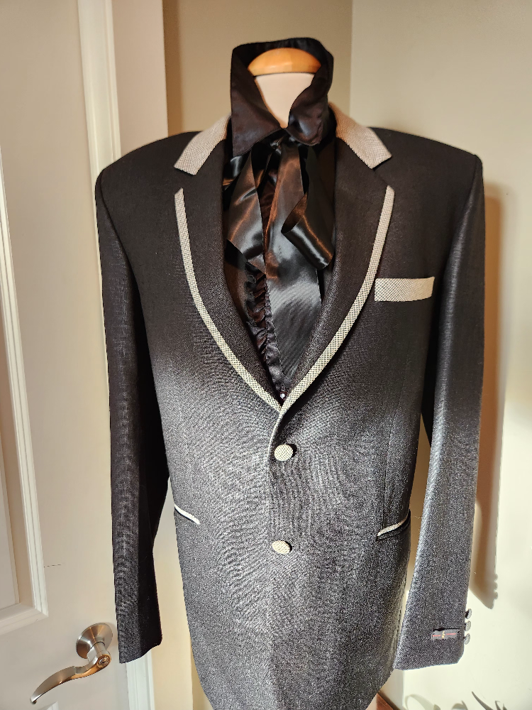 NEW ELEGANT Black TUXEDO Jacket with gray checkerboard Trim - photo 5