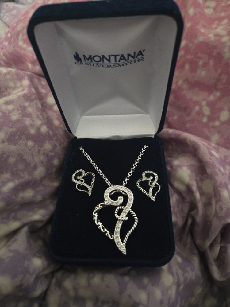 Montana Silversmiths Necklace & Earring Set
