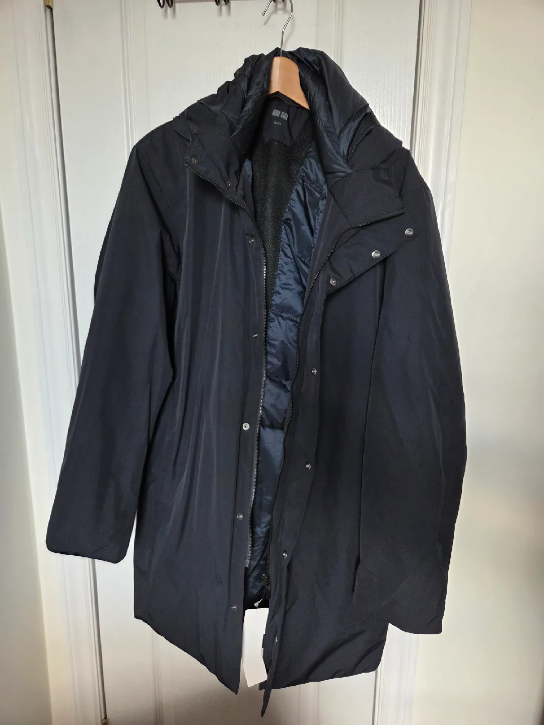 UNIQLO - BNWT, XL Hybrid Down Coat, Navy image indicator(3)
