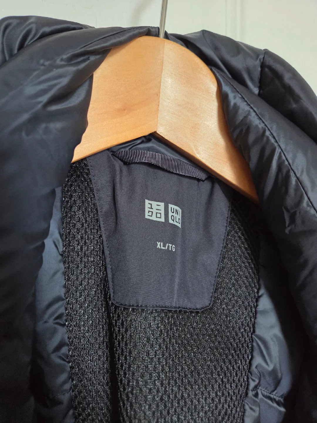 UNIQLO - BNWT, XL Hybrid Down Coat, Navy image indicator(5)