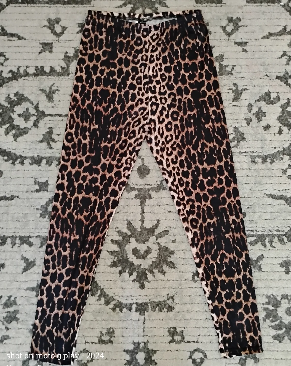 Shein Leopard Print Leggings - Size M thumbnail
