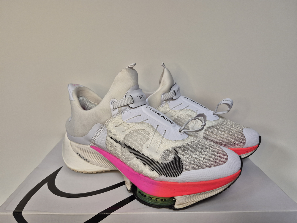 Used Nike Air Zoom Tempo FlyEase, Size 10