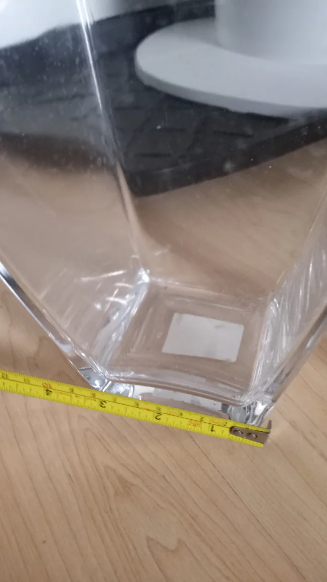 Square openin Taper Glass Vase image indicator(2)