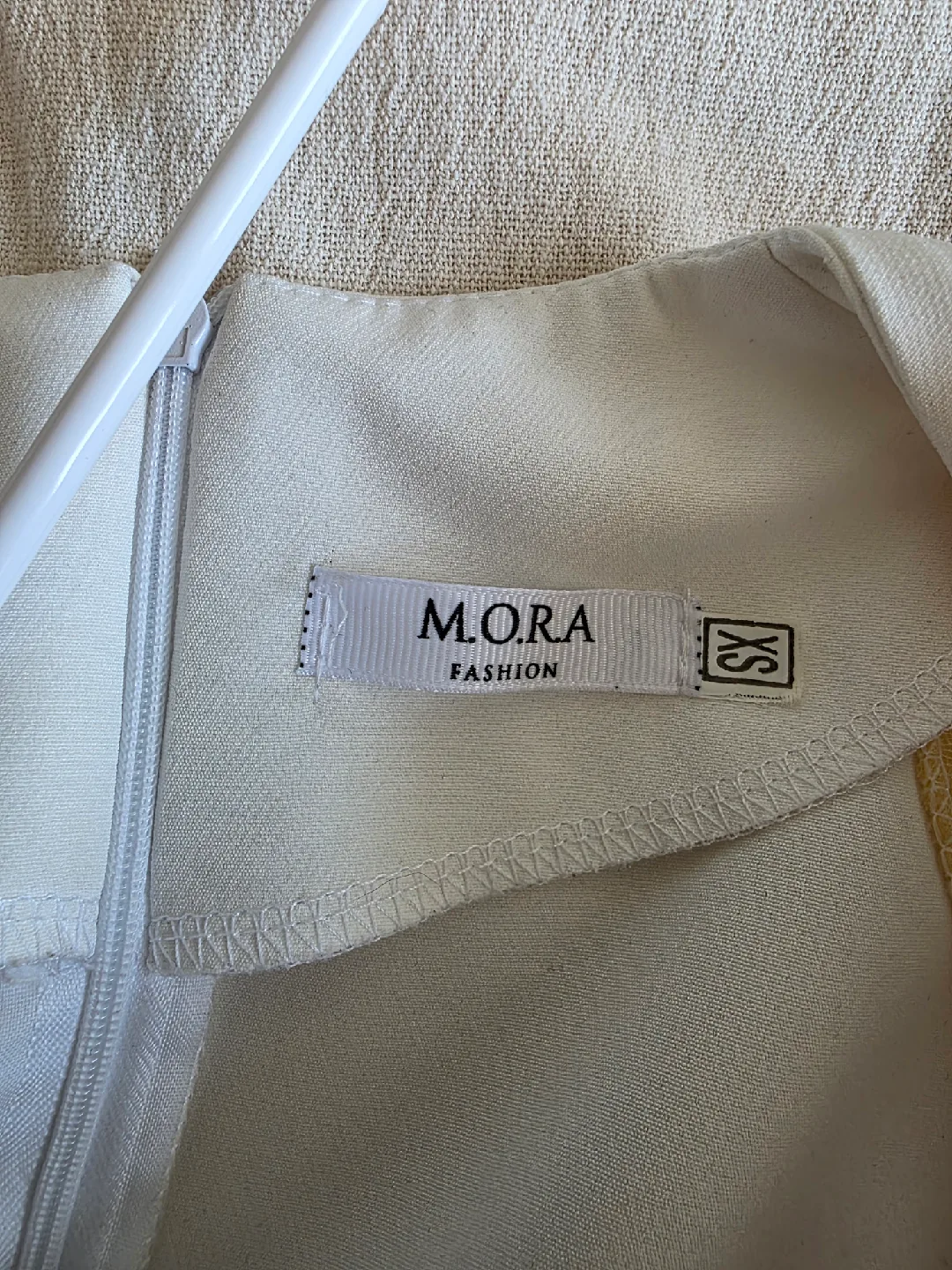 Mora Fashion White Dress - Size XS image indicator(3)