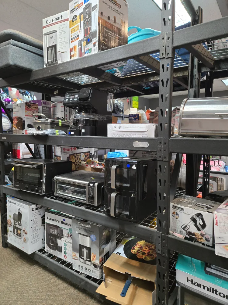 Various Kitchen Appliances image indicator(4)