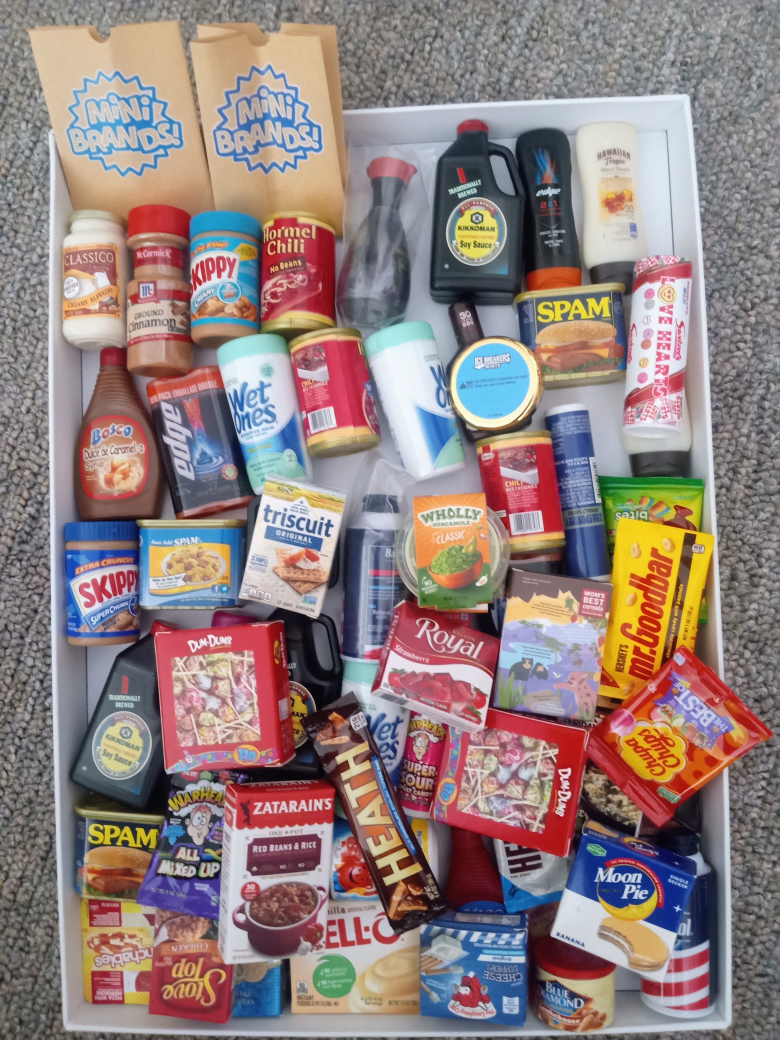 119 Mini Brands Collection