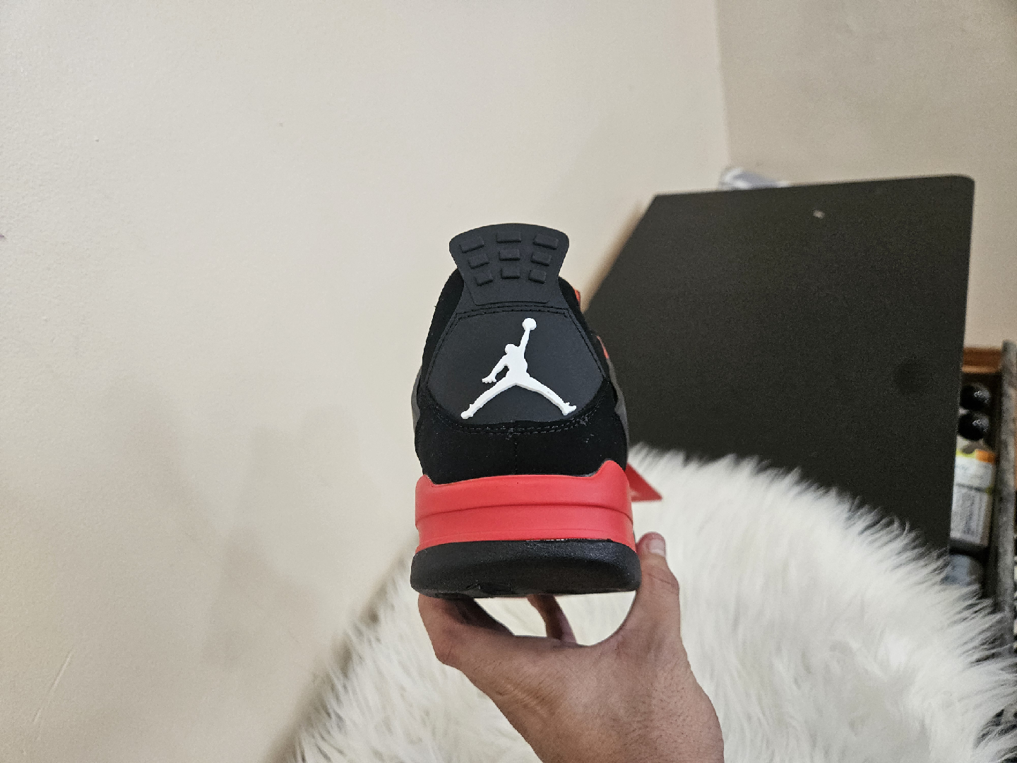 Jordan 4s Red Thunders - photo 2