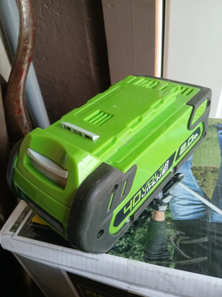 AS IS READ DESCRIPTION Greenworks 5.5A Corded String Trimmer image indicator(6)