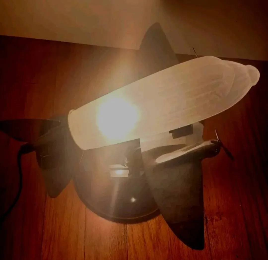 VIntage Art Cobalt Clear Airplane Light  Plane thumbnail