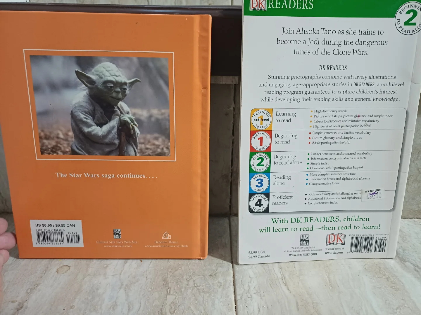 2 Star Wars books: The Empire Strikes Back &The Clone Wars image indicator(5)