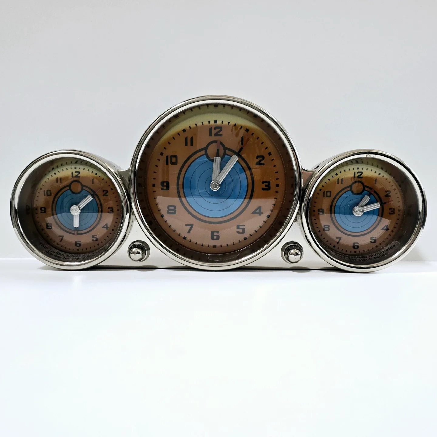 Pottery Barn Retro 3 Time Zones Clock -   New Battery thumbnail
