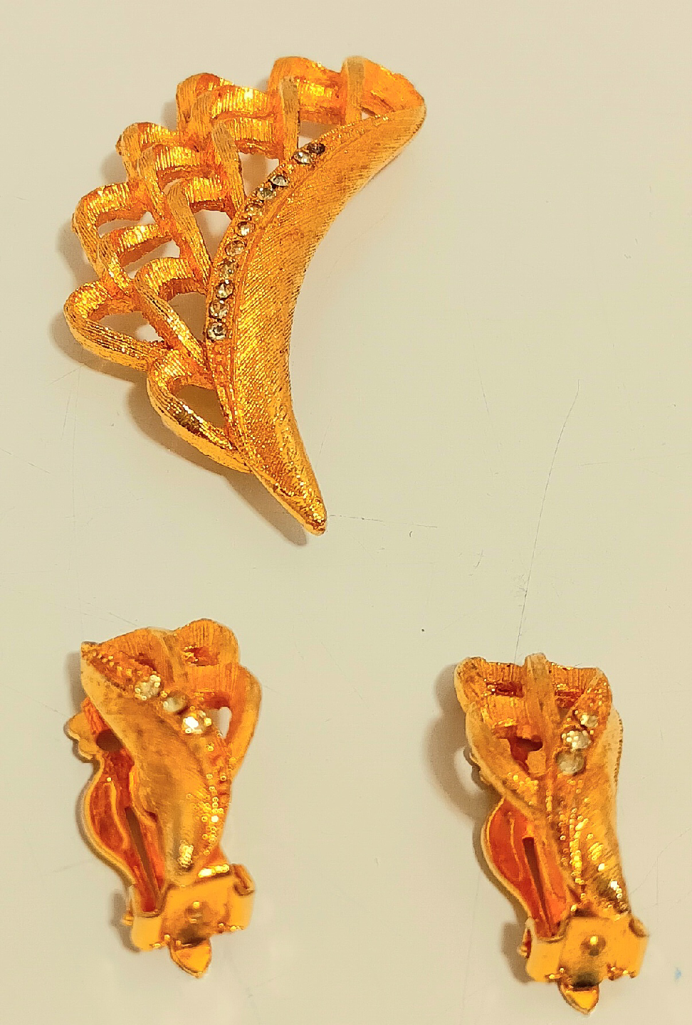 📿Vintage Jewelry Set - Brooch and Earrings📿