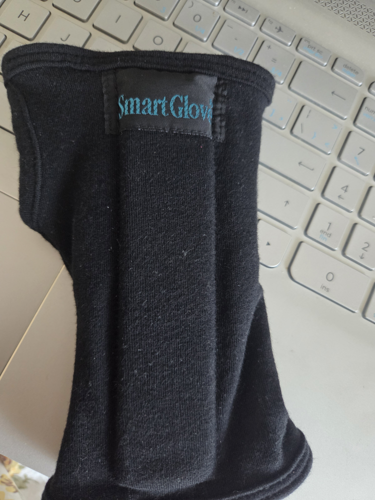 IMAK Smart Glove Wrist Support (LIKE NEW) - photo 3