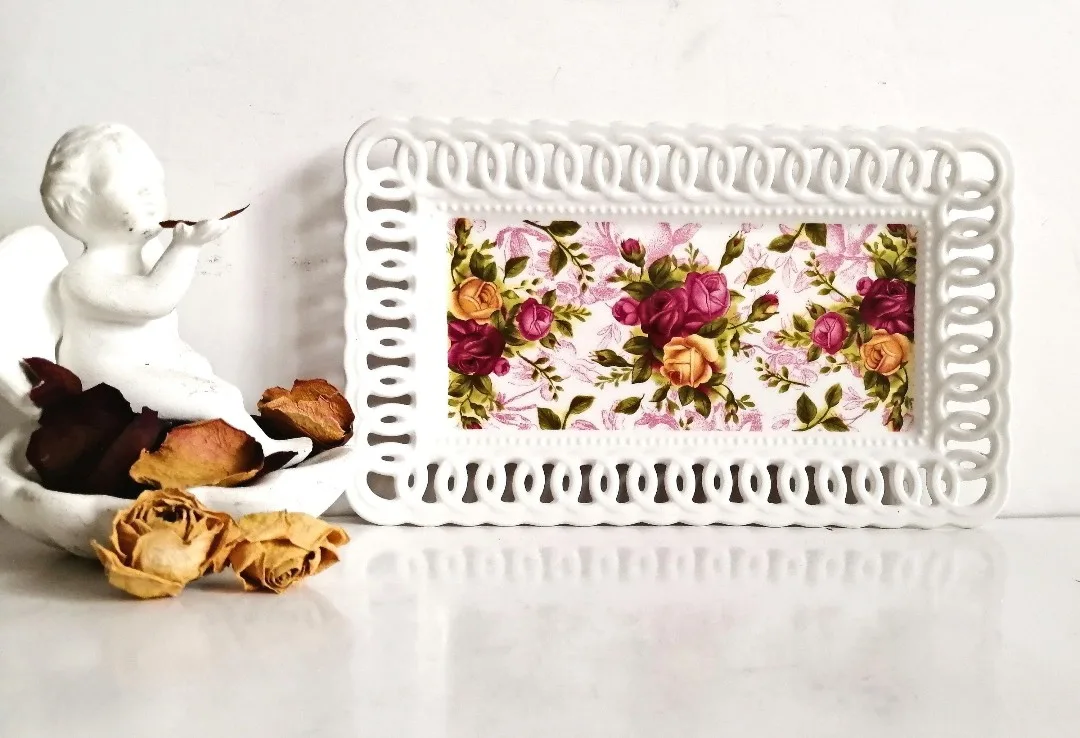 Royal Albert Porcelain Dish ~ Perfume Display Tray image indicator(2)