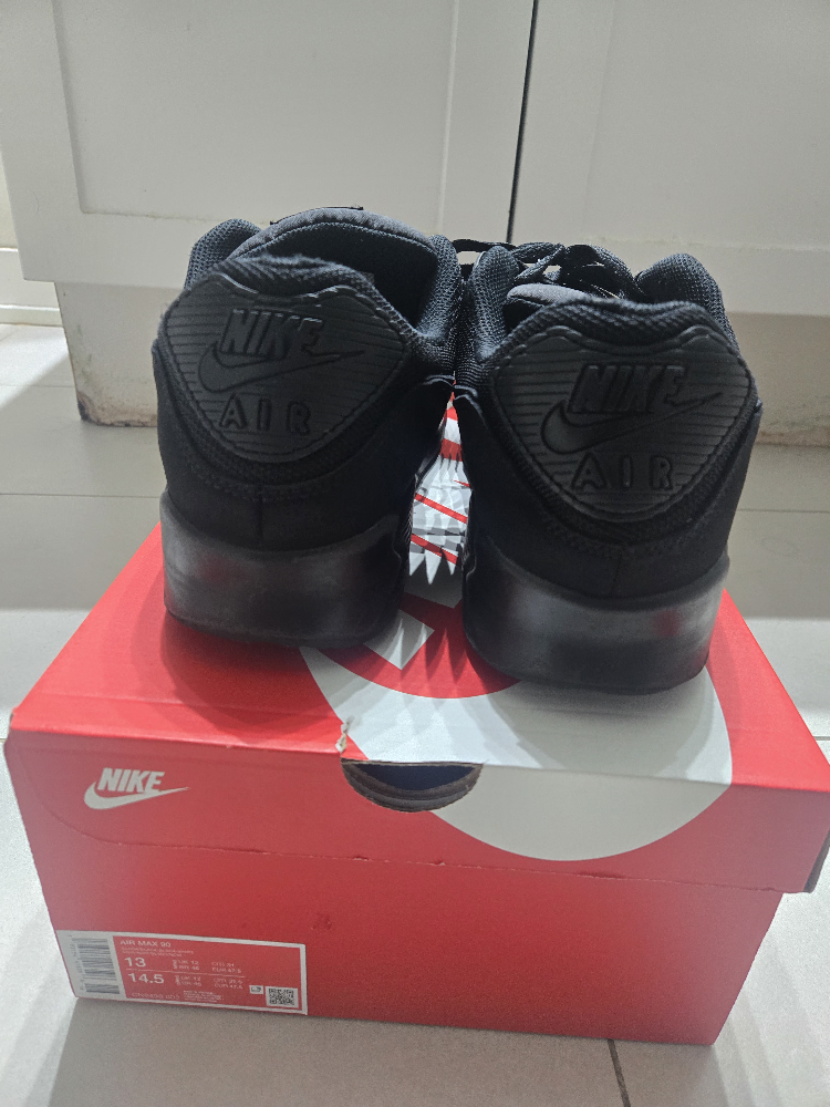 Nike Air Max 90 Black, Size 13 - photo 3