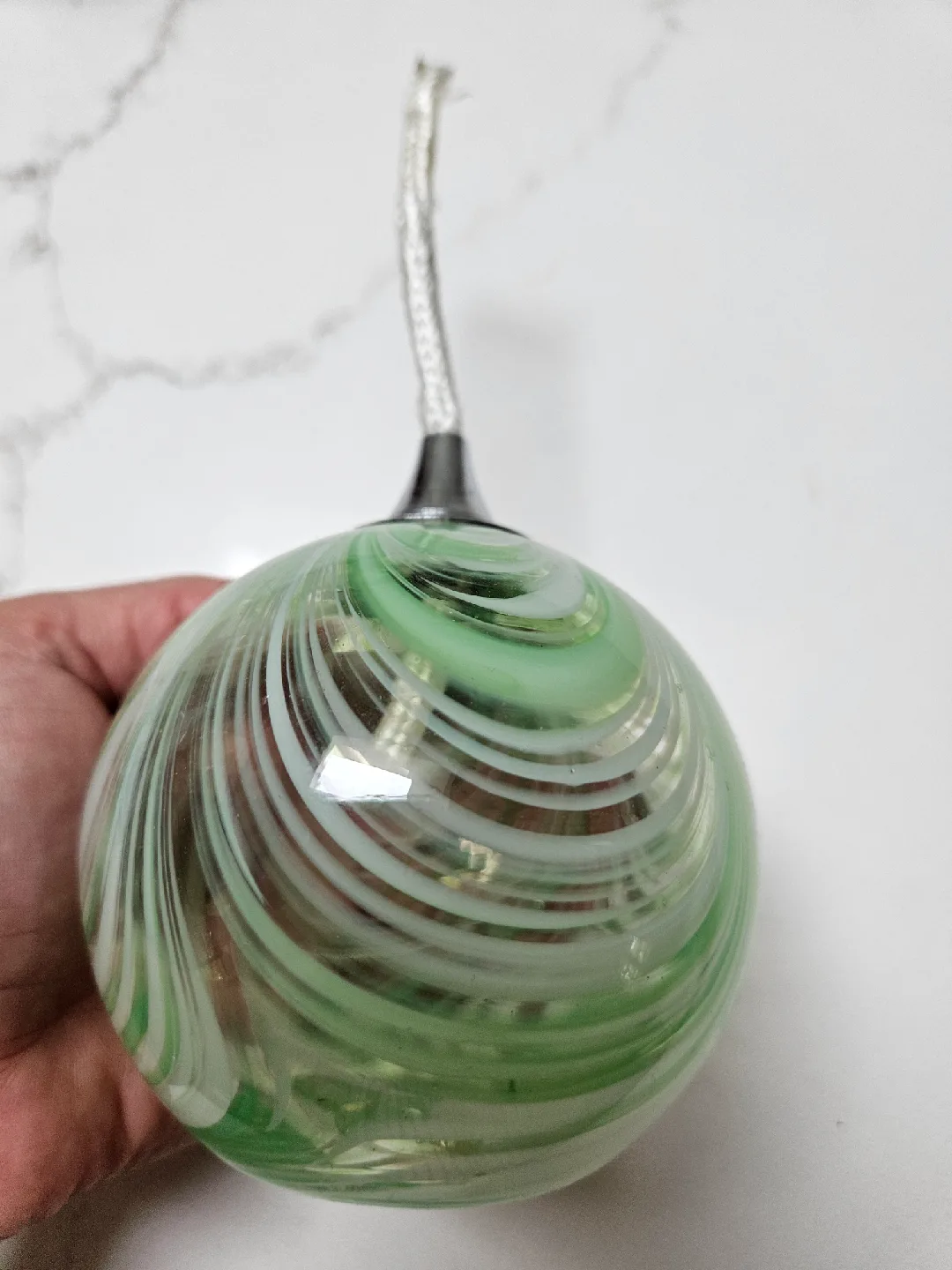 Green Swirl Glass Oil Lamp Diffuser image indicator(2)