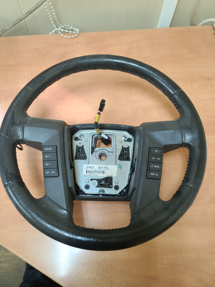 2009 - 2014 Ford f150 Steering Wheel