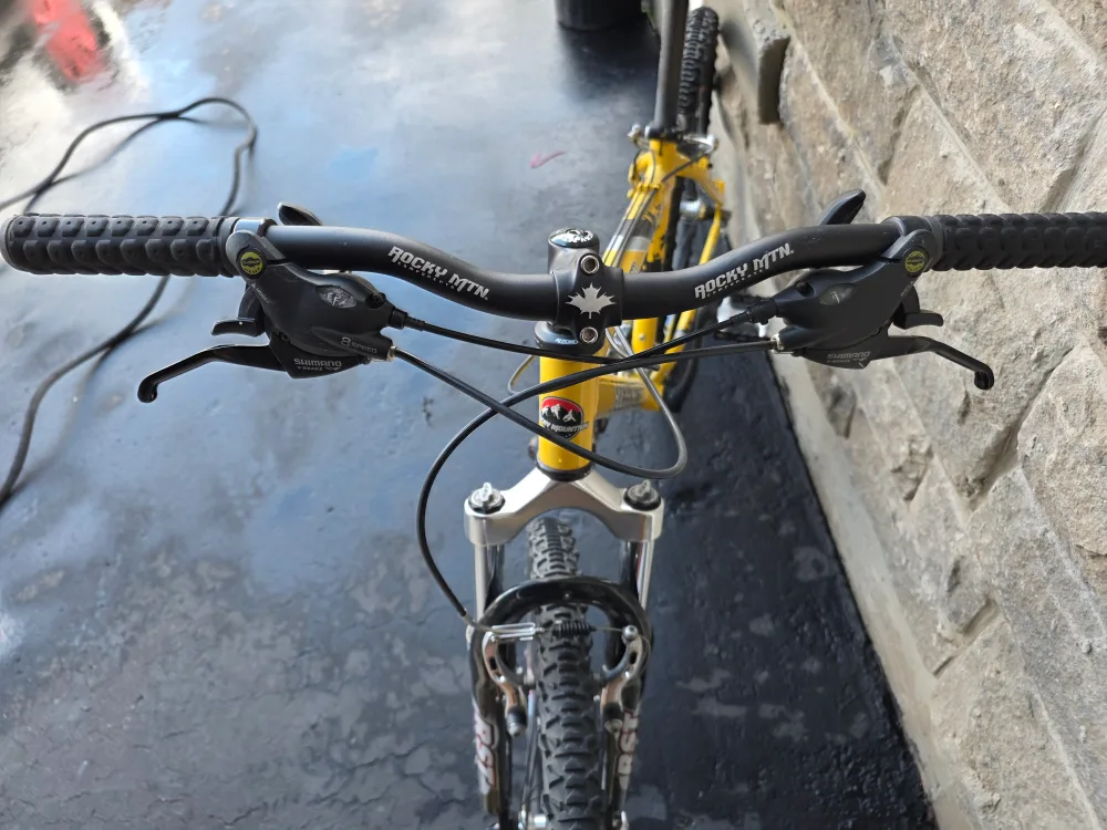 Rocky Mountain Fusion Mountain Bike - Yellow, 16 inch image indicator(2)