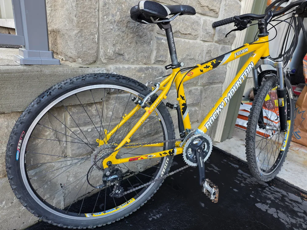 Rocky Mountain Fusion Mountain Bike - Yellow, 16 inch image indicator(4)