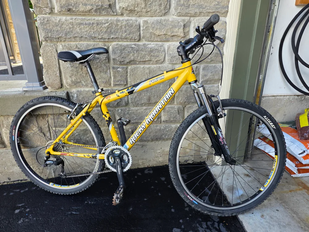 Rocky Mountain Fusion Mountain Bike - Yellow, 16 inch image indicator(6)