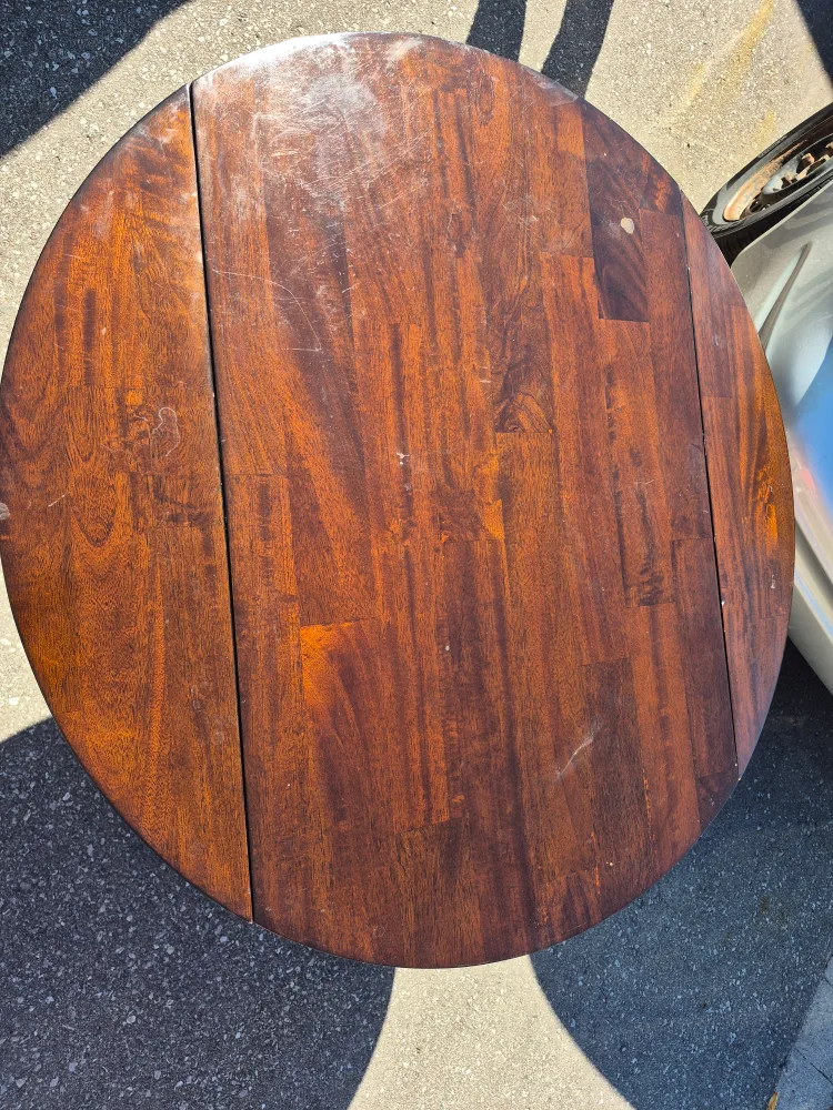 Round Wooden Dining Table - 38 Inches image indicator(3)