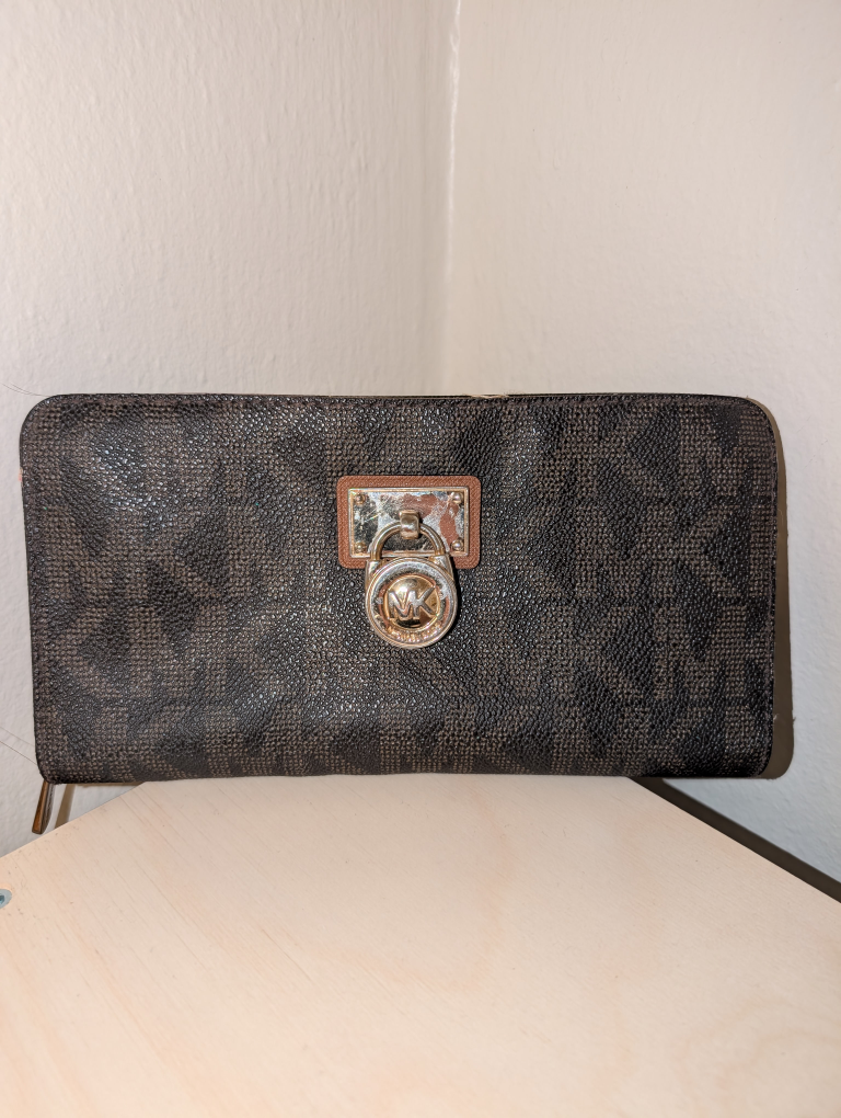 Michael Kors Brown Wallet - photo 2