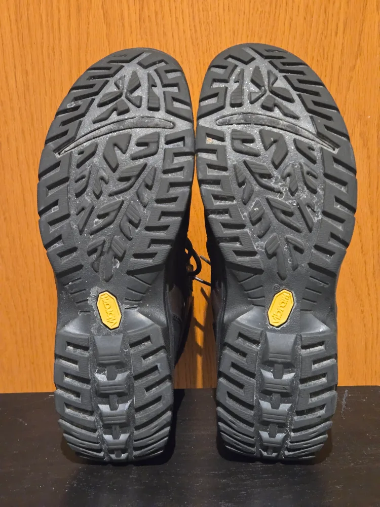 UGG Men waterproof Felton Boots - Size 10 image indicator(4)