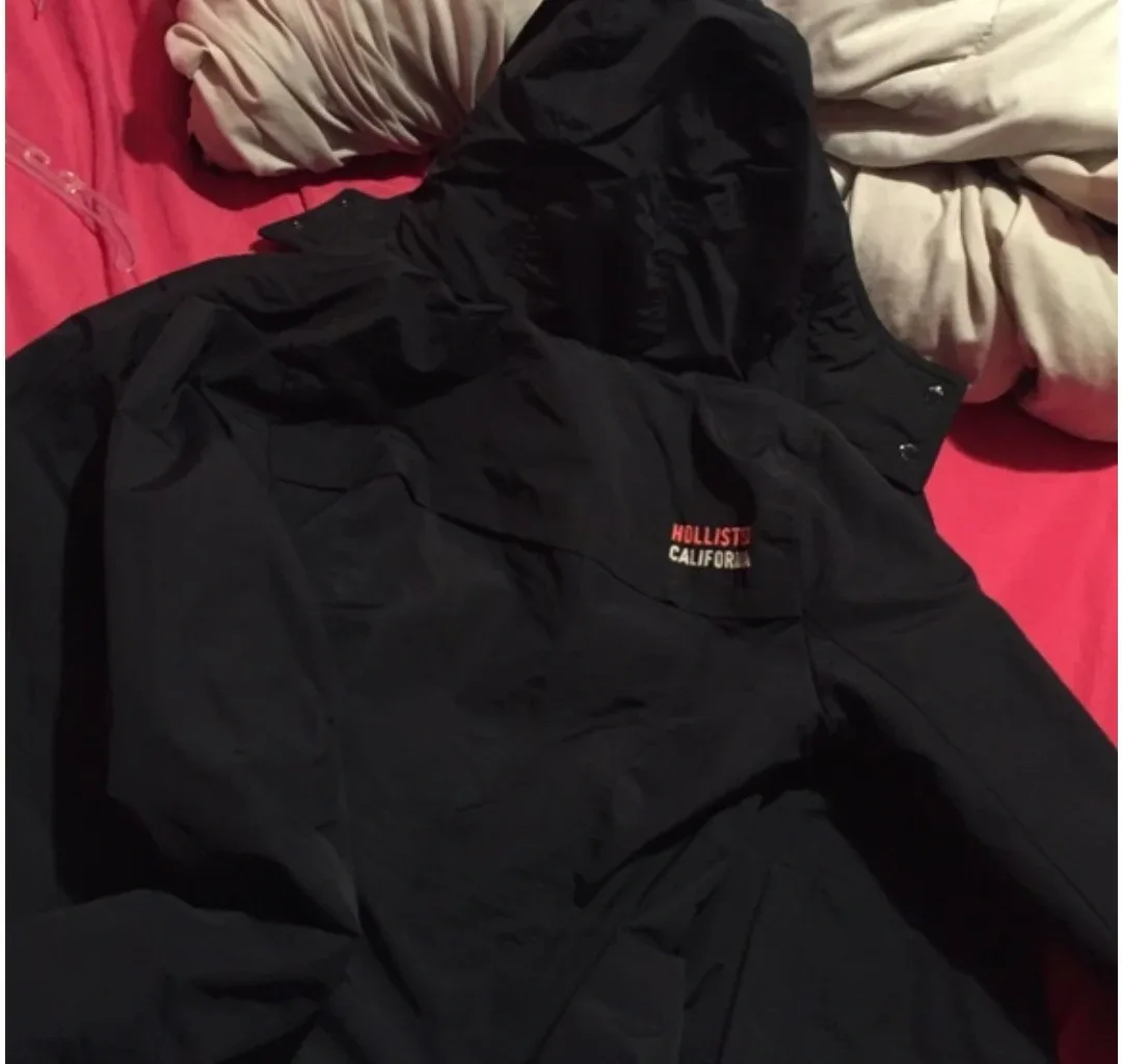 Hollister All-Weather Jacket - Size M image indicator(2)