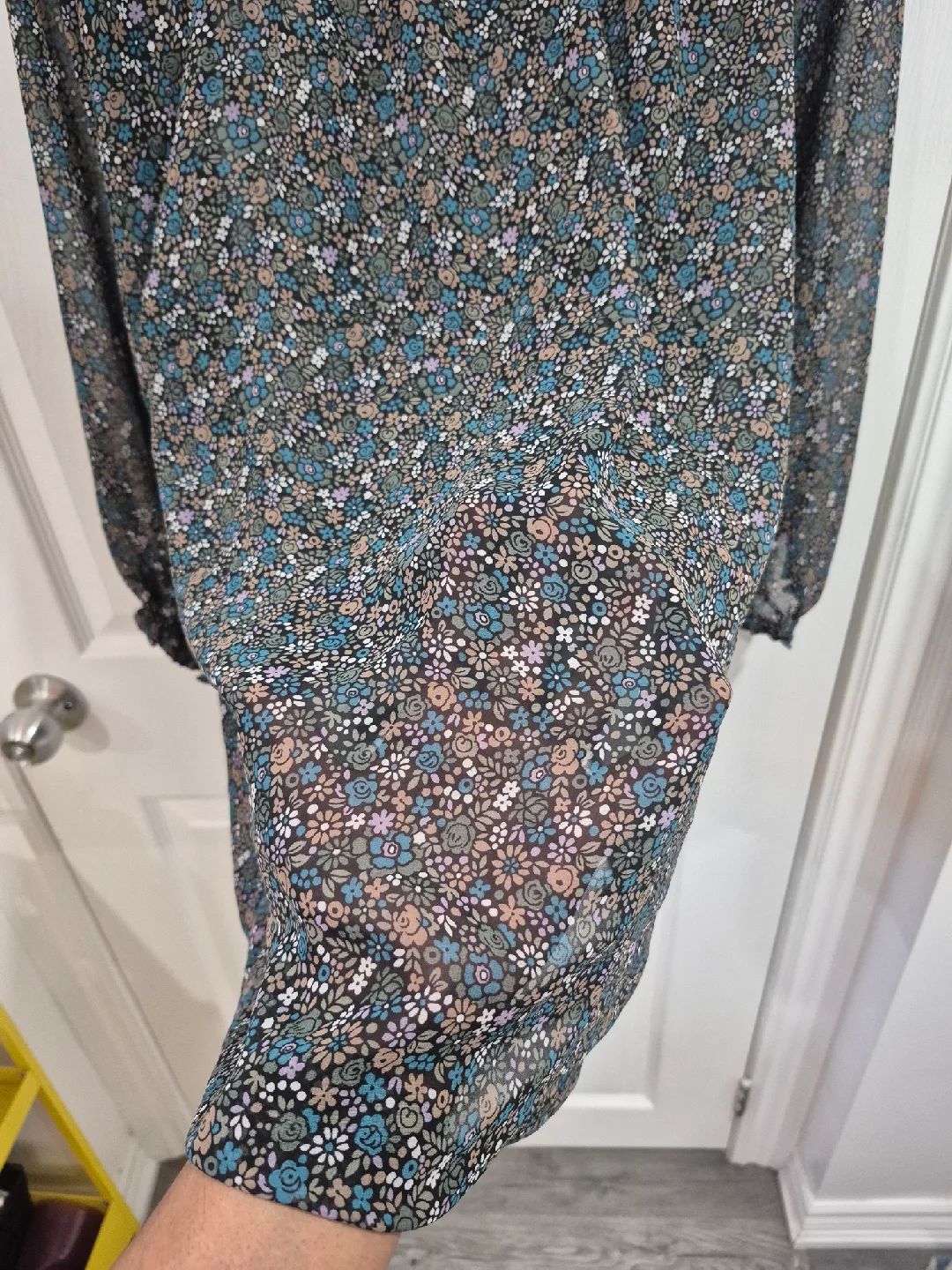 Floral Print Chiffon Blouse/Tunic image indicator(3)