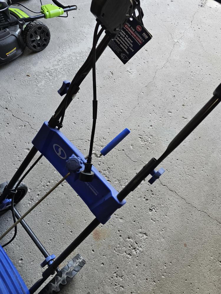 Snowjoe Electric Snow Thrower - photo 3