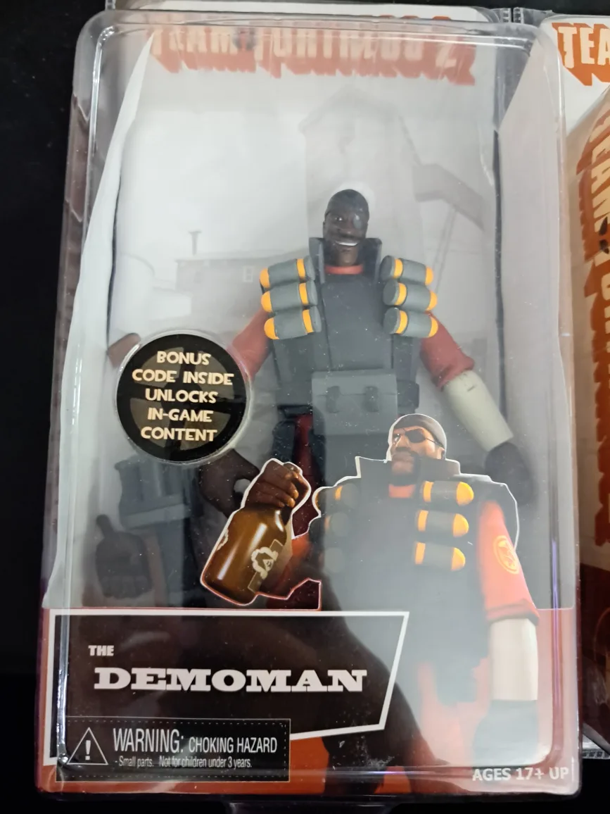Team Fortress 2 Red Team NECA figures image indicator(4)