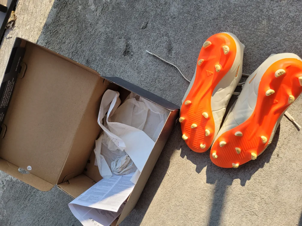 Adidas Copa 20.3 FG Soccer Cleats - Size 9 image indicator(5)