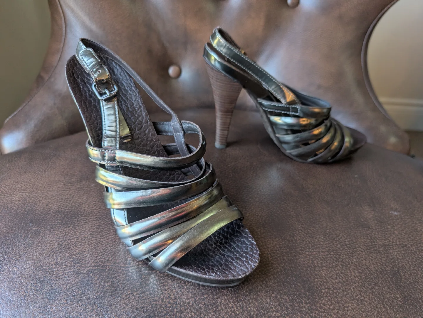 BCBGMAXAZRIA Bronze Heels, Size 7 image indicator(2)