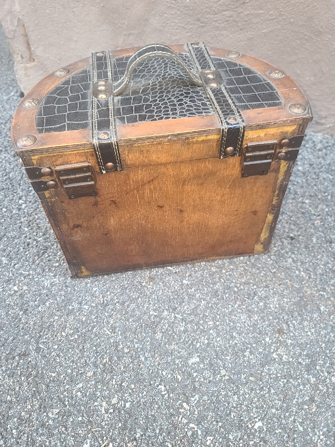 Decorative vintage Wooden Storage Trunk - photo 4
