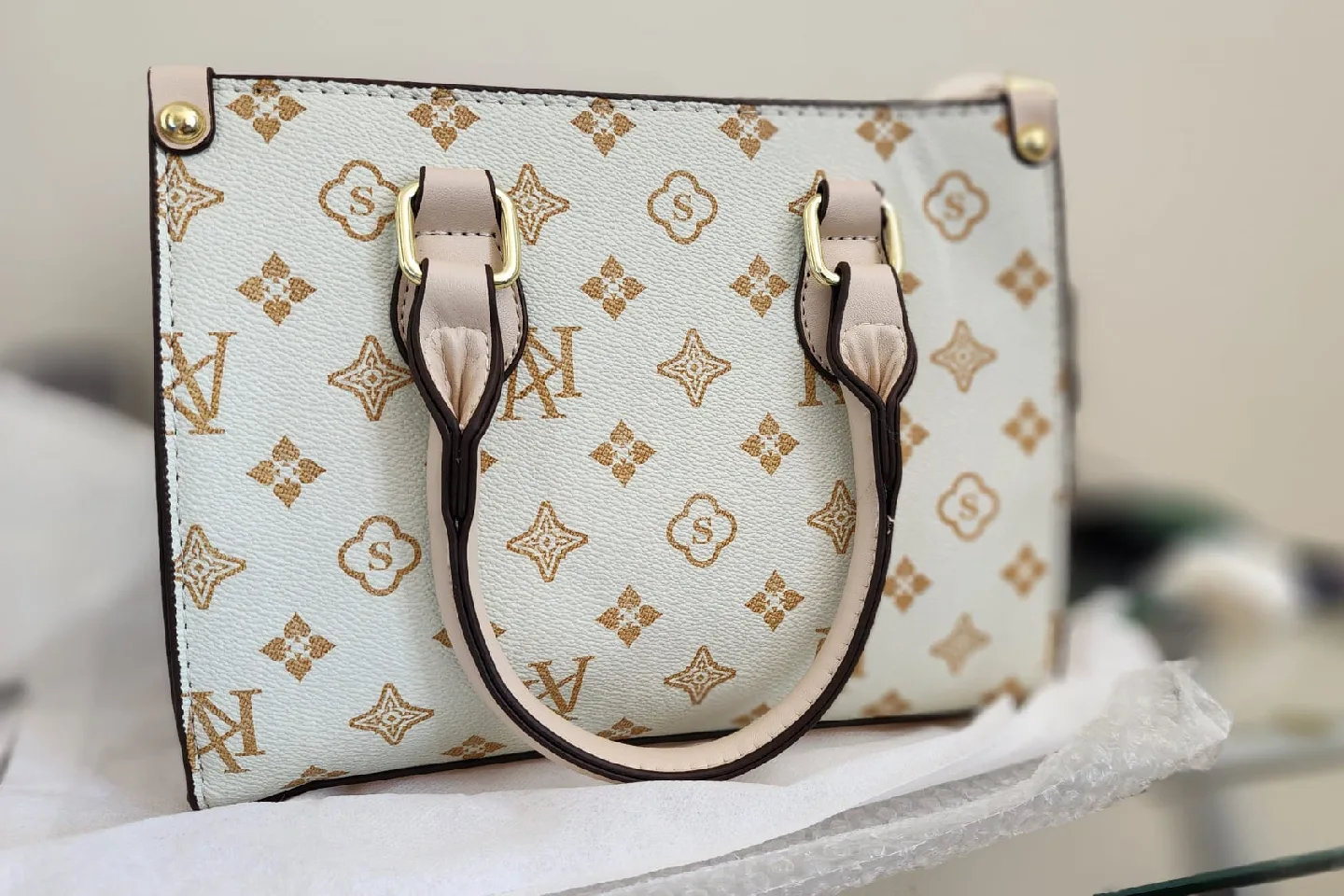 NEW -Fancy Two Tone Style Shoulder Bag image indicator(3)