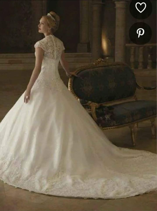 Bridal Chest Wedding Dress - photo 2