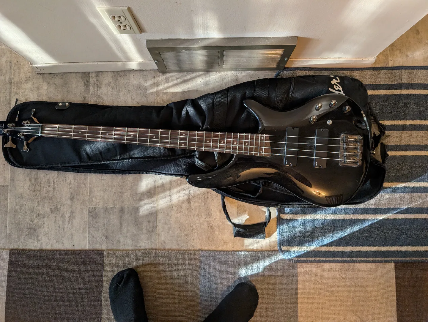 Ibanez SR300 Soundgear electric bass guitar