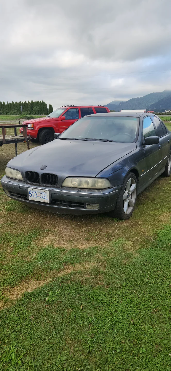 2000 BMW 528I