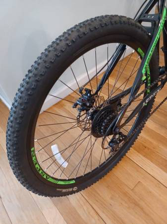 Aspen Super Sport Mountain Bike with Helmet - photo 3