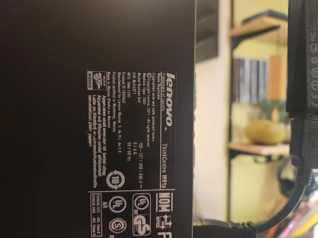 Lenovo ThinkCentre computer (pick-up Warden and Kingston) image indicator(2)