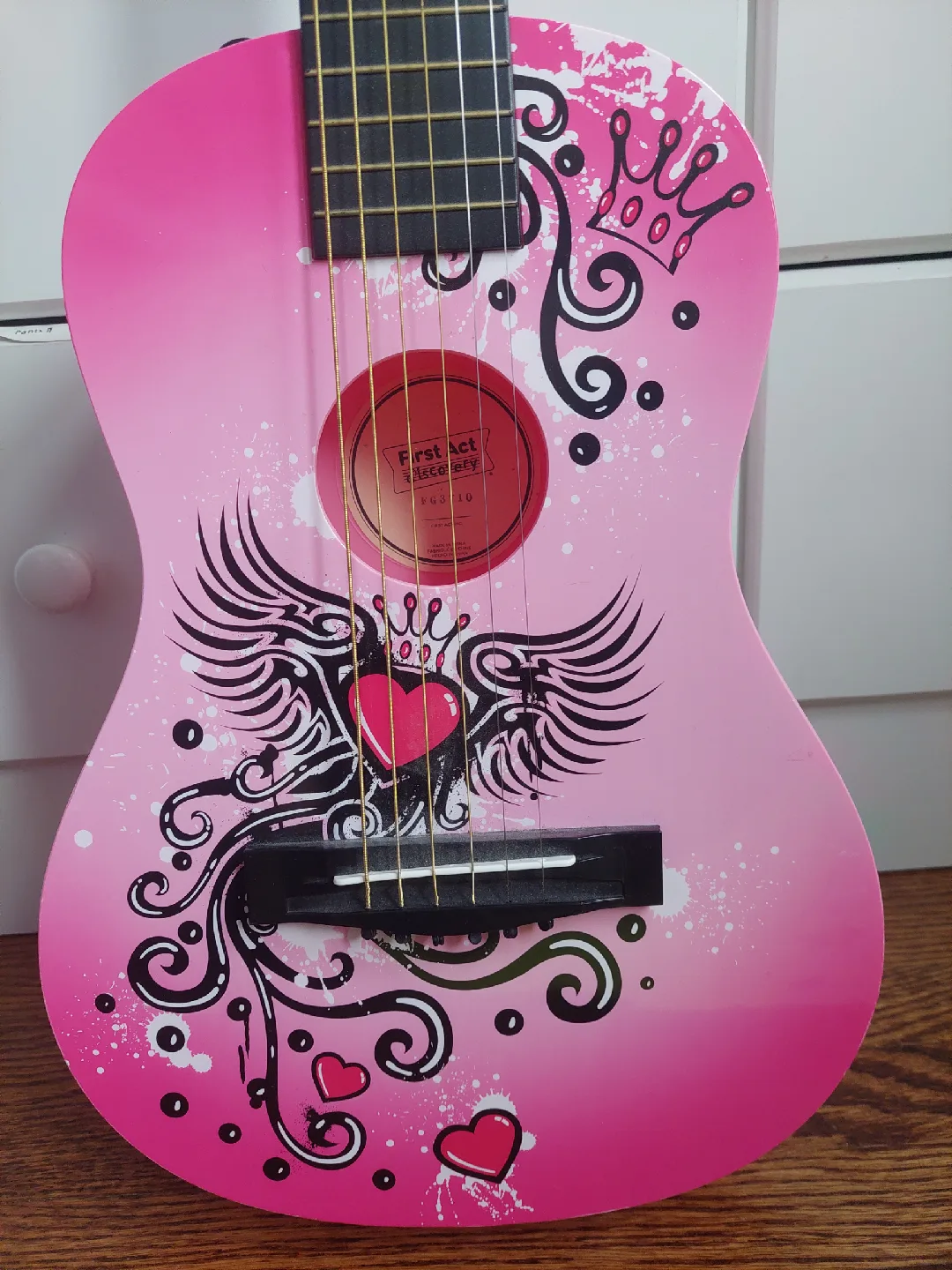 Pink Acoustic Guitar image indicator(3)