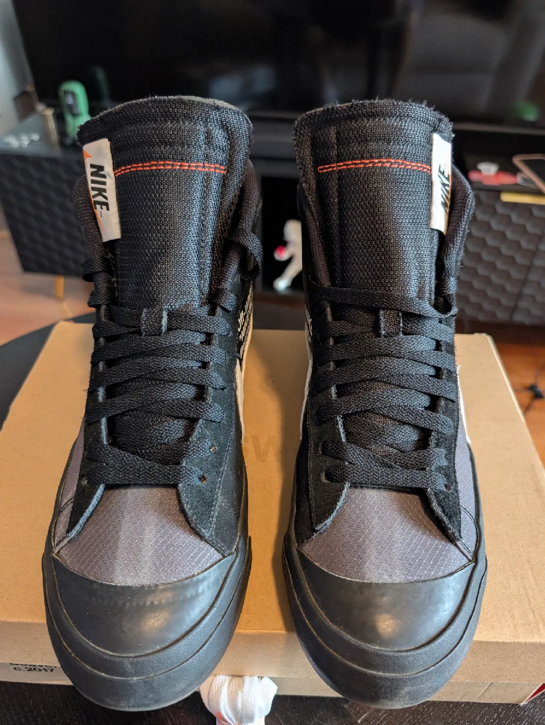 Nike x Off-White Blazer Mid Black US 10 image indicator(8)