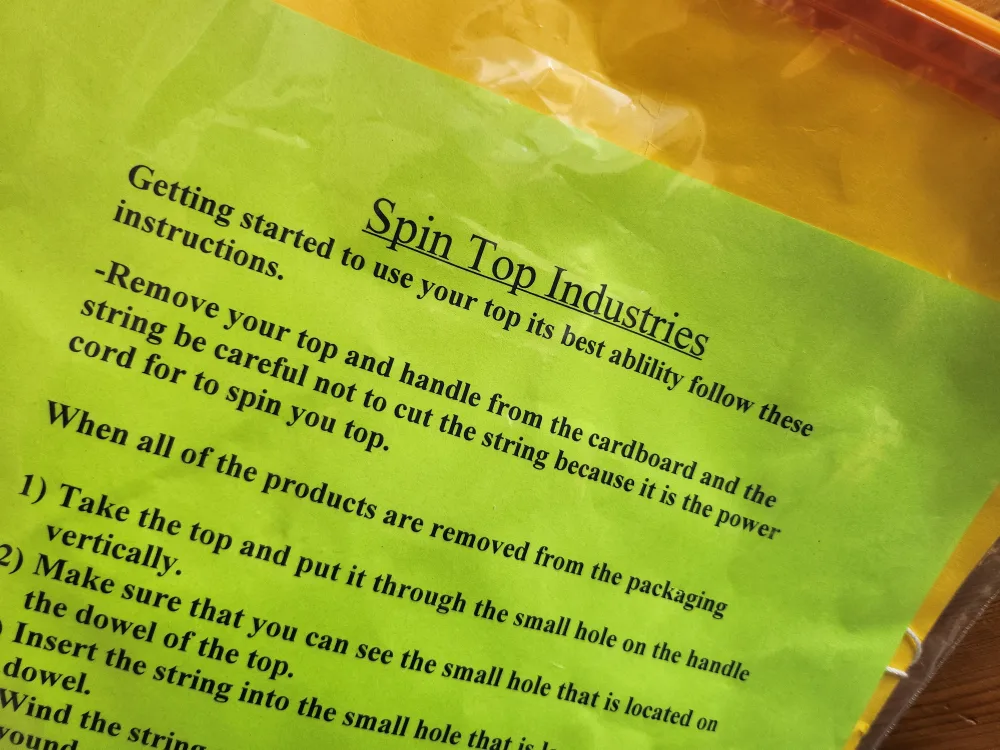 Spin Top Industries Wooden Spinning Top Toy 🥕 image indicator(2)