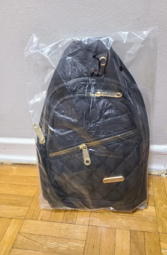 Black Sling Backpack (from Amazon) image indicator(2)