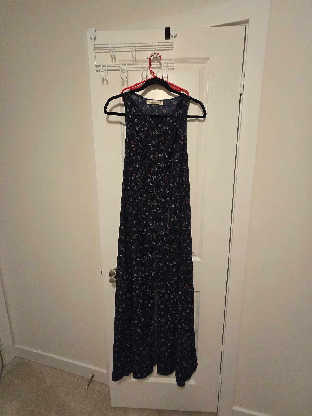 Abercrombie & Fitch Floral Maxi Dress - Size S thumbnail